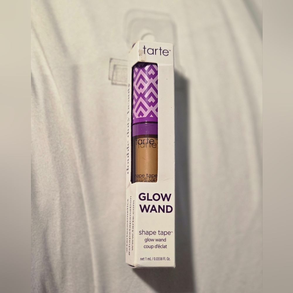 Tarte Shape Tape Glow Wand in Auroral